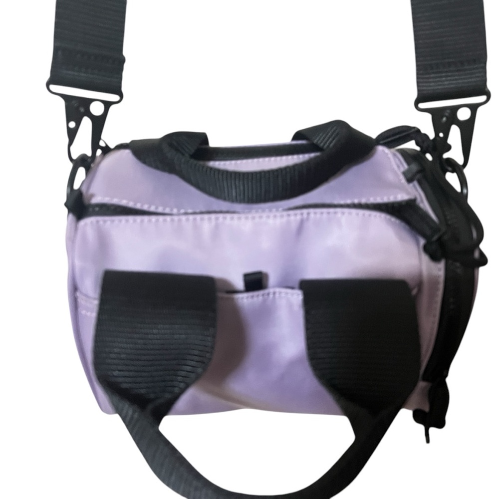 !!SOLD!! FABLETICS LILAC MINI TOTE BAG CROSSBODY PURSE NYLON SHOULDER GYM - Picture 5 of 16